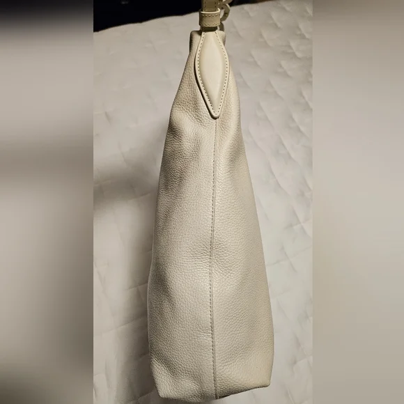 NWT Sam Edelman Bay Large Chainlink Hobo Pebble Leather Bag: Cream/Gold - Picture 8 of 15